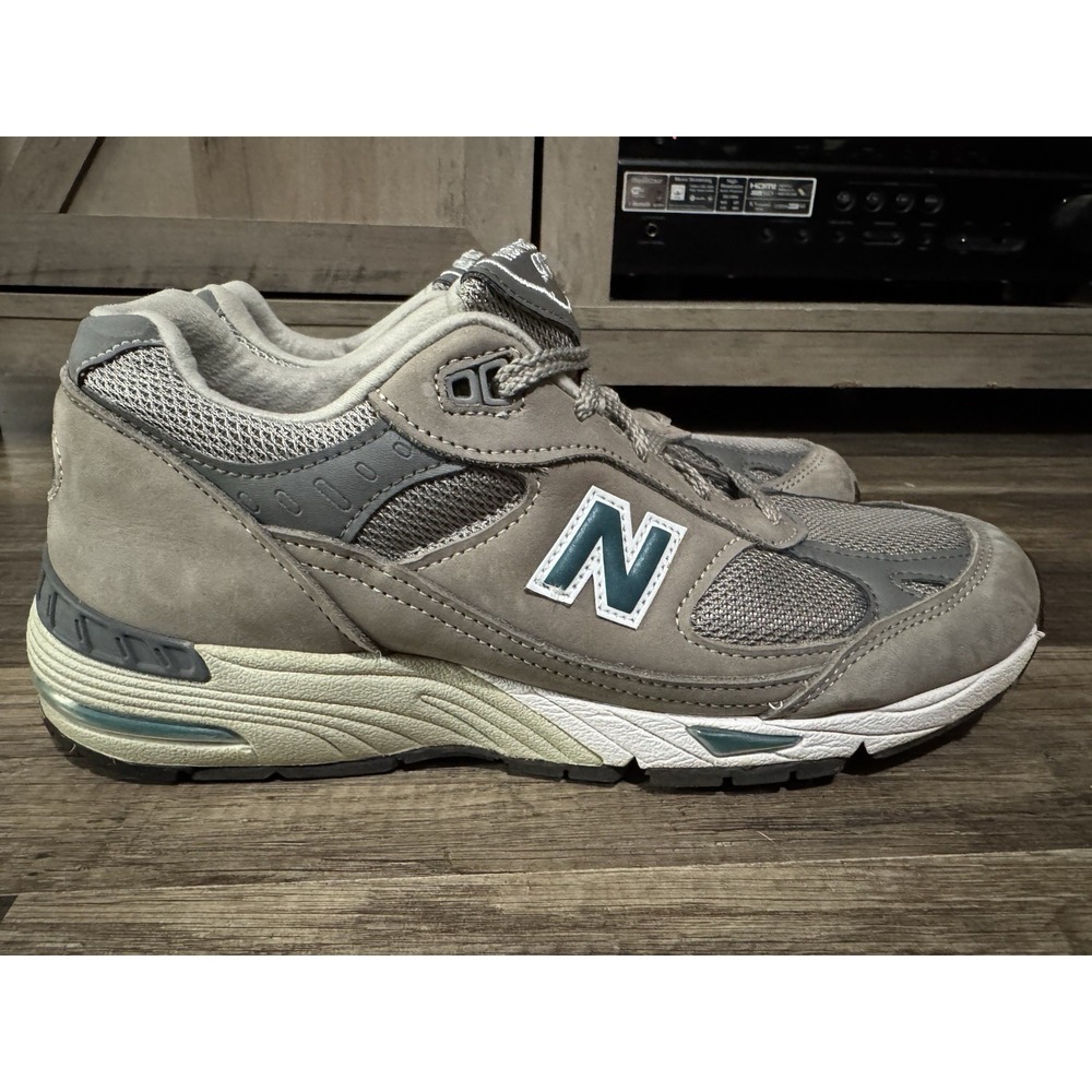 New Balance 991 Gray Running Sneakers Shoes Womens Size 9.5 B Made In USA M991GL
